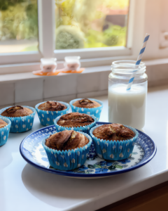 Heerlijke kaneelbroodjes met suiker en kaneel, perfect als gezond verantwoord tussendoortje of ontbijt.